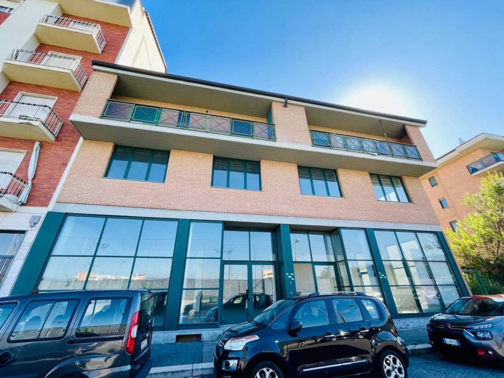 Borgo Vittoria. Quadrilocale con sottotetto collegabile